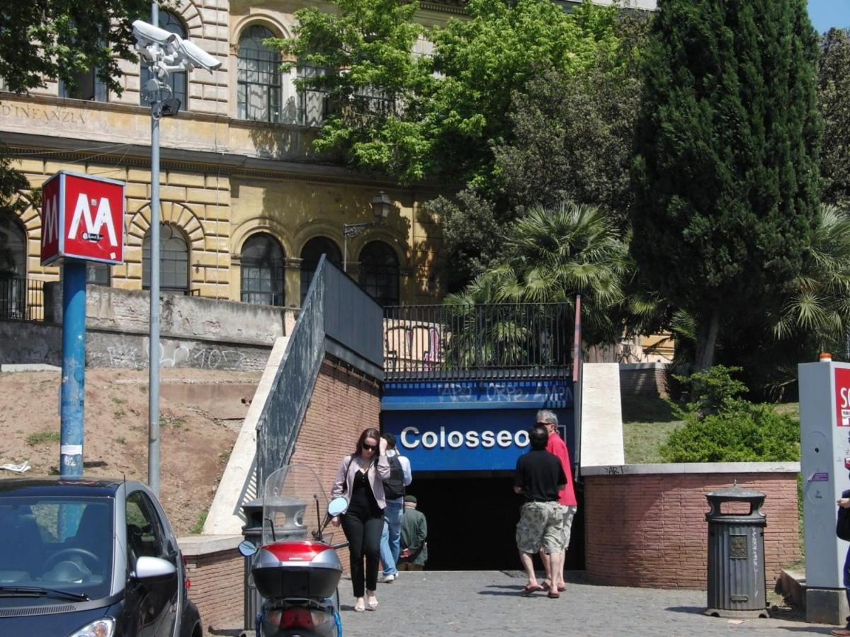 Lägenhet La Calla Al Colosseo Rom